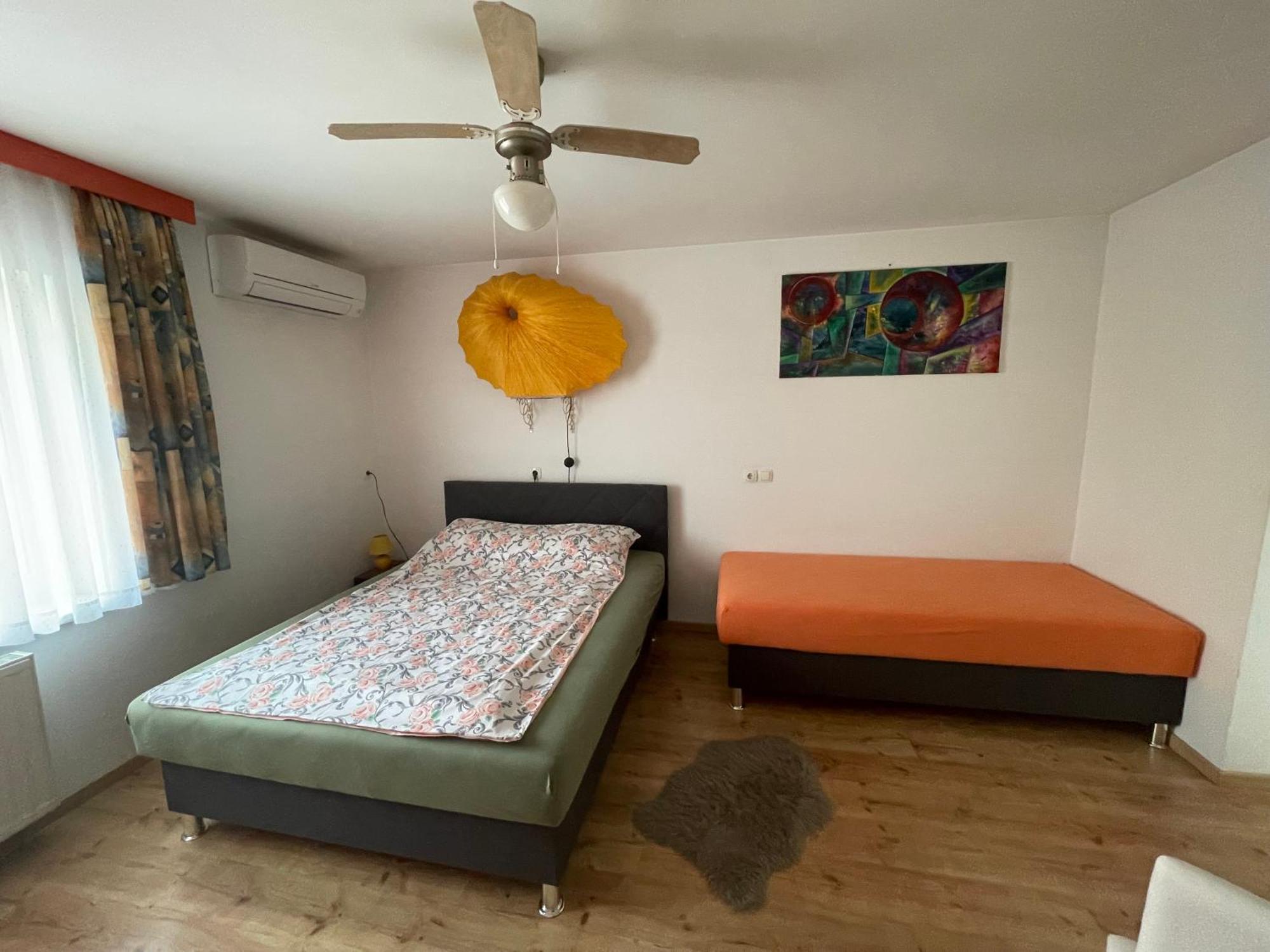 Guesthouse Stremljan Ljubljana Медводе Экстерьер фото